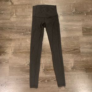 Lululemon leggings size 6